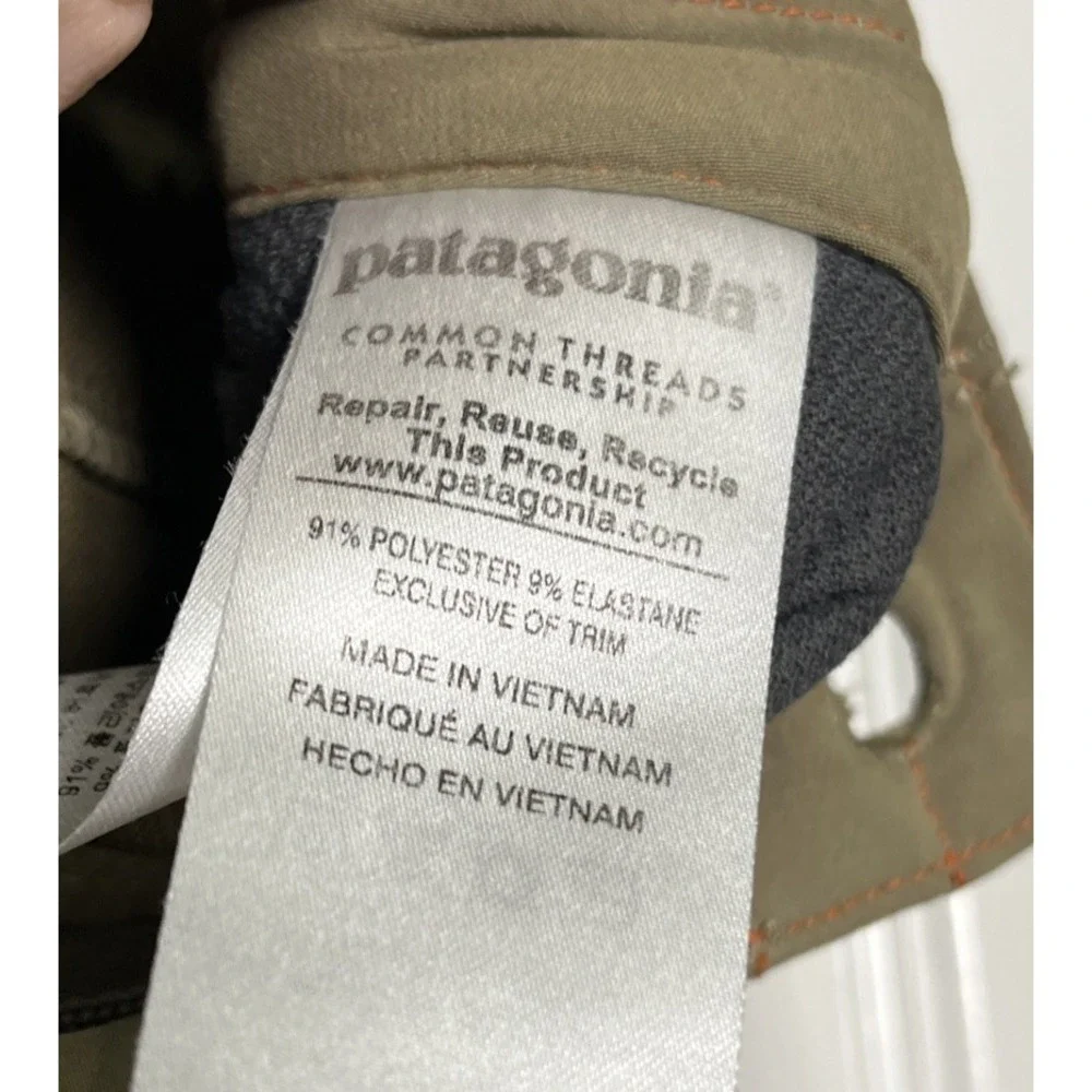 Patagonia Common Threads Pants Mens 28/30 Tan Zipped Pockets